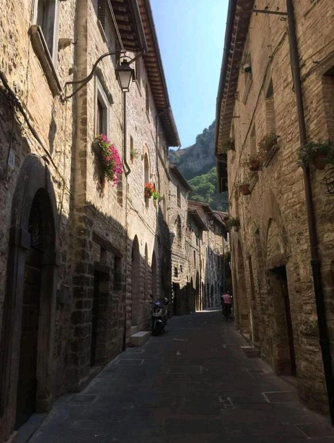 La Dimora Di Pietra Διαμέρισμα Γκούμπιο Εξωτερικό φωτογραφία